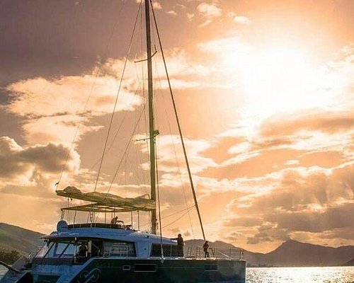 naxos sunset boat tour