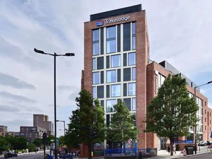 Travelodge London Manor House in London