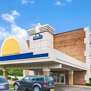 Welcome to the Days Inn Livonia