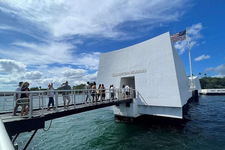 pearl harbor deluxe tour