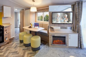 Room & Suite