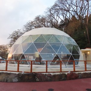 フロントのテント