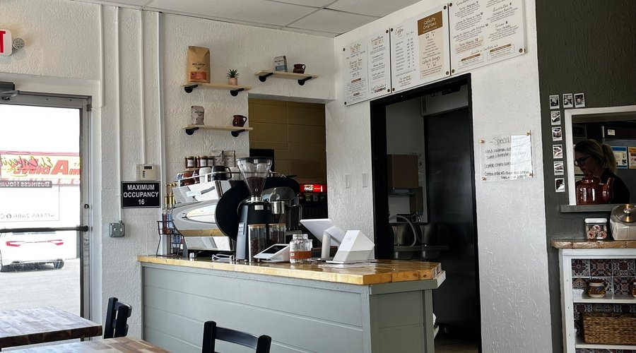 El Cafecito - The Little Coffee Shop