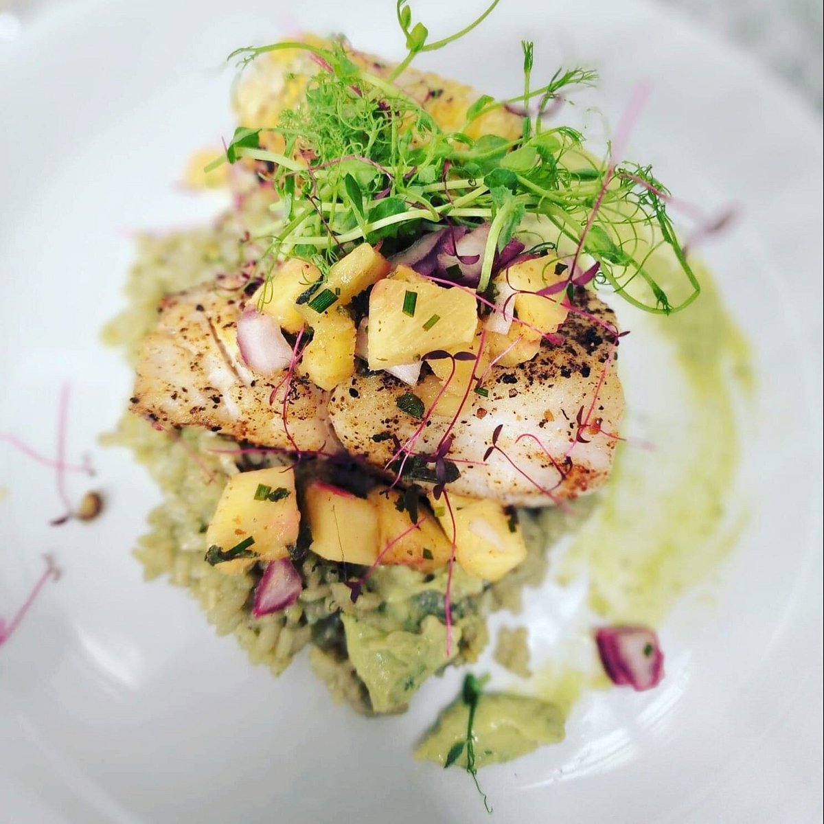 https://dynamic-media-cdn.tripadvisor.com/media/photo-o/28/68/35/c8/icelandic-cod-pineapple.jpg?w=1200&h=-1&s=1