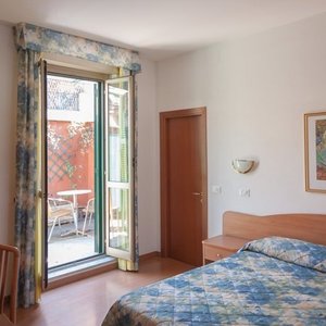 000779 Guest Room