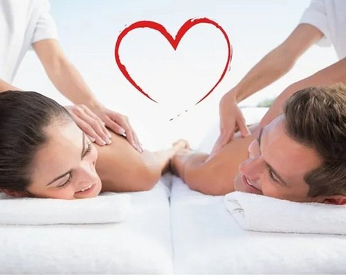 https://dynamic-media-cdn.tripadvisor.com/media/photo-o/28/69/4e/55/couples-massage.jpg?w=500&h=400&s=1