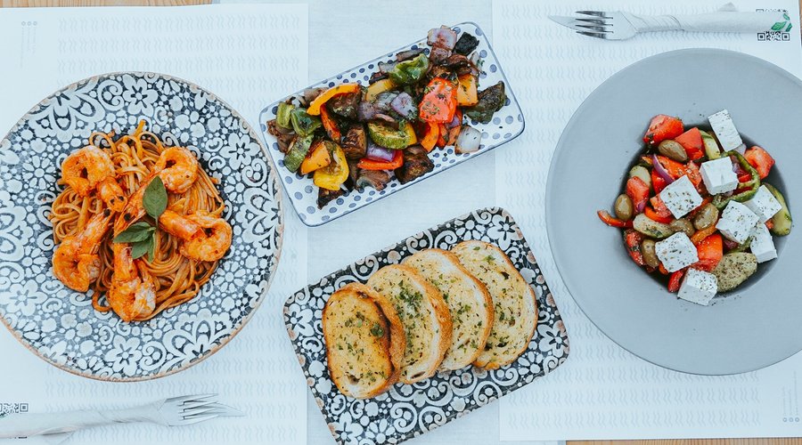 The essence of Mediterranean life is its cuisine! At Dominoes Pool Restaurant we know it well!