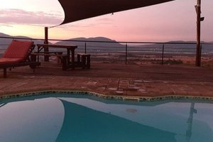 Pool & Beach