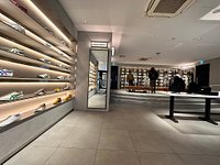 Onitsuka Tiger Store, Osaka – Japan