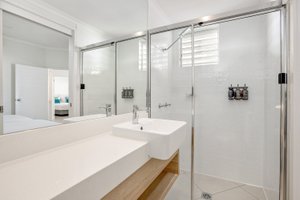 Room & Suite