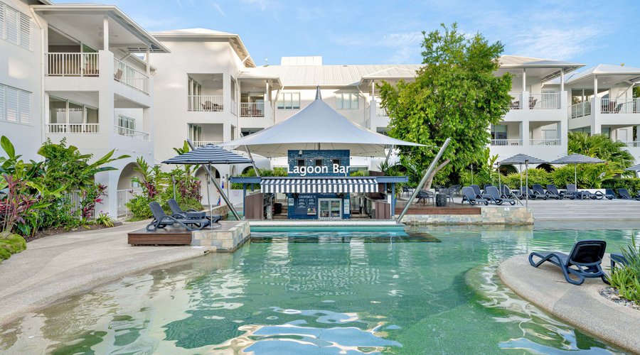 Pool Bar