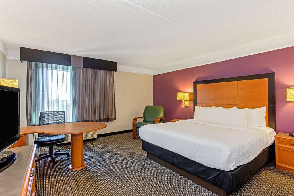 Hotel photo 79 of La Quinta Inn & Suites by Wyndham Orlando I Drive/Conv Ctr.