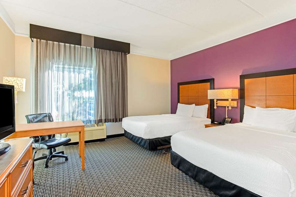 Hotel photo 63 of La Quinta Inn & Suites by Wyndham Orlando I Drive/Conv Ctr.