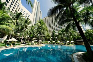 Edsa Shangri-La, Manila in Luzon