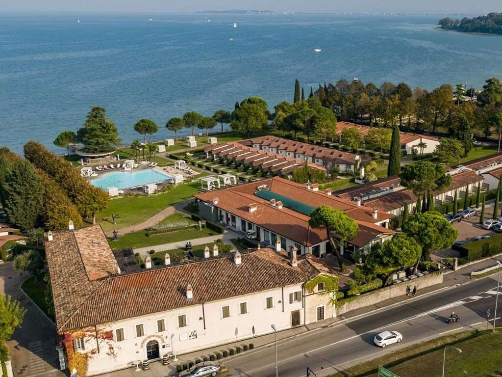 hotel padenghe splendido bay