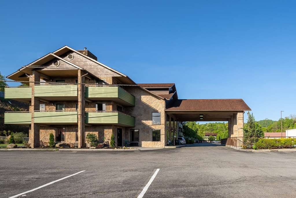 DAYS INN BY WYNDHAM PIGEON FORGE SOUTH: UPDATED 2024 Hotel Reviews ...