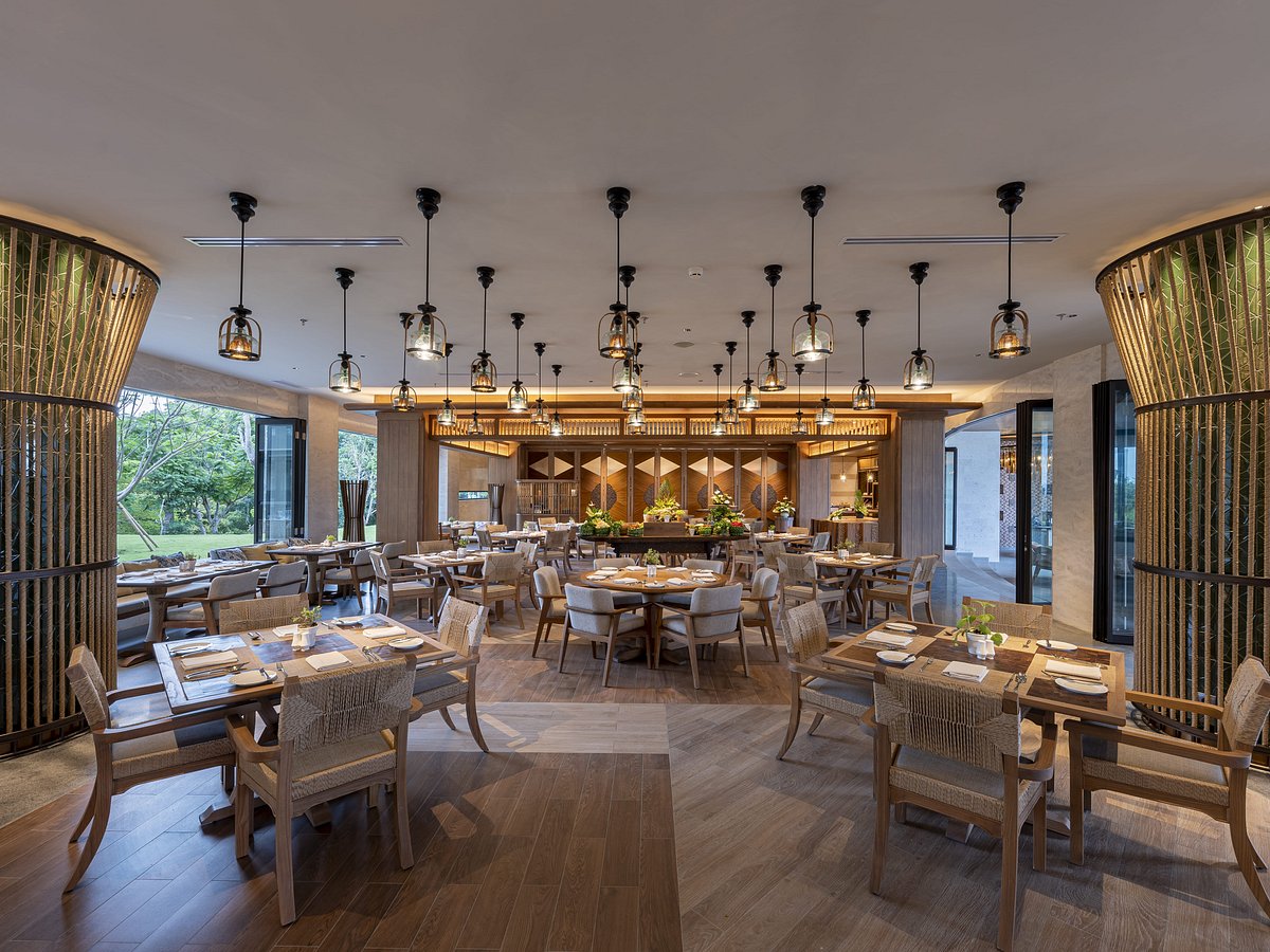 restaurant ambiance top restaurants in Bali