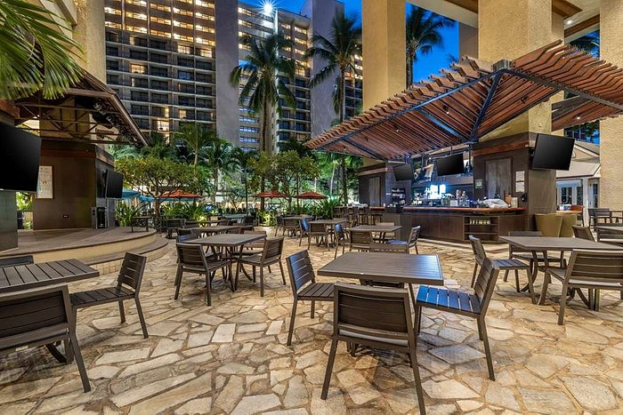 Honolulu Restaurants - The Grand Islander by Hilton Grand Vacations