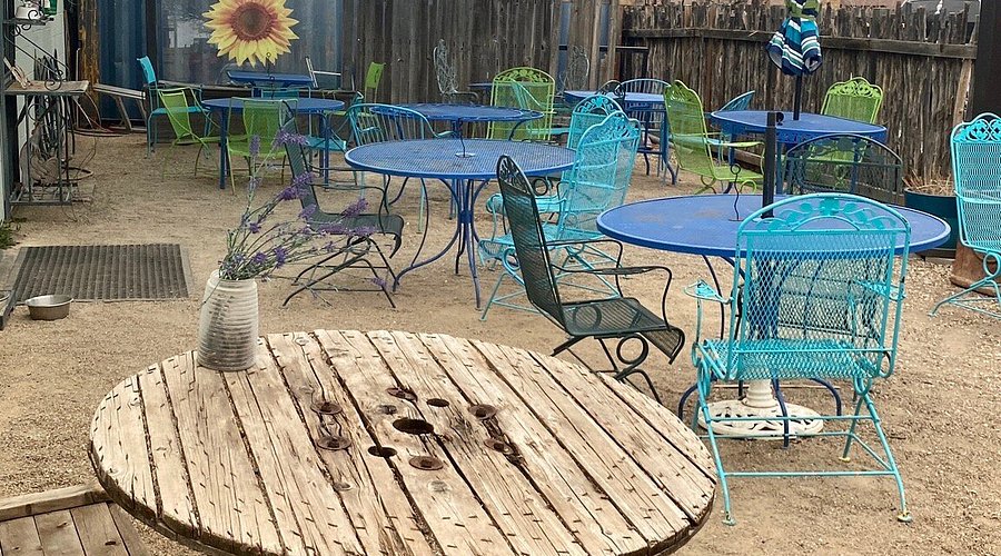 Girasol Cafe and Bakery