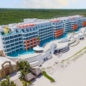 Nickelodeon Hotels Resorts Rivera Maya Beachfront Building Overview