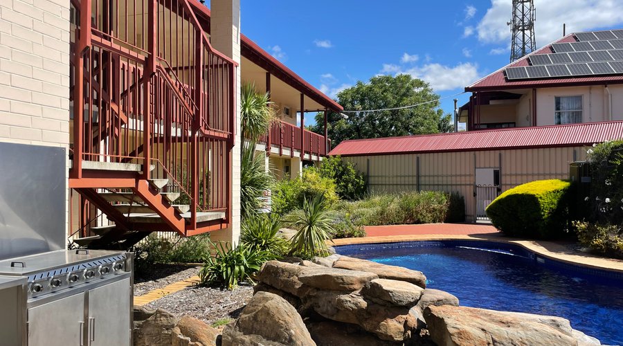 BBQ and pool facilities are available for all guest staying at the Vine Inn Hotel and the Vine Court