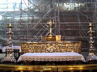 Tripadvisor - Explicación de las cintas de la Virgen del Pilar. - صورة  ‪Basilica de Nuestra Senora del Pilar‬، سرقسطة