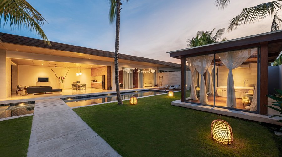 One-Bedroom Villa with Private Pool and Spa Gazebo