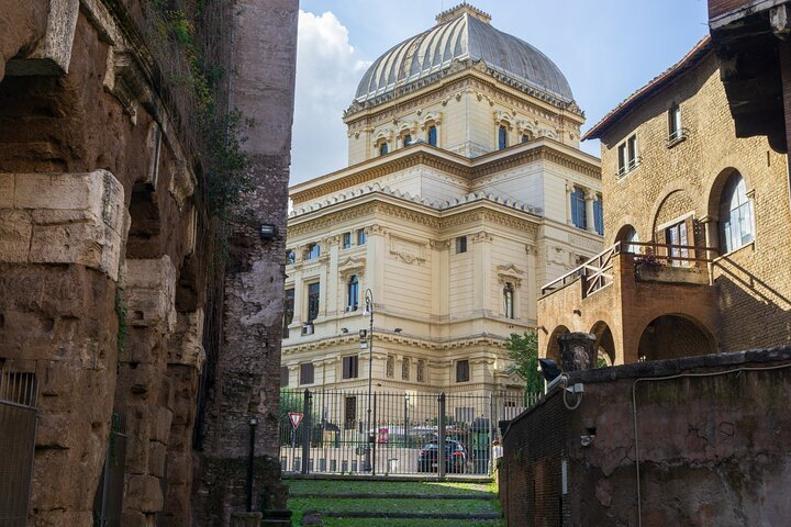 2024 The Jewish Ghetto in Rome with our guide