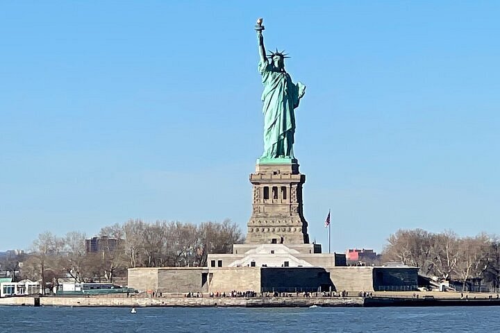 statue of liberty bus tours