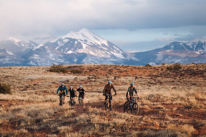 Guided mountain bike discount rides