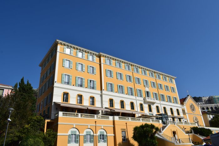 HÔTEL LE SAINT PAUL (Nice, Frankrijk) - foto's, reviews en ...