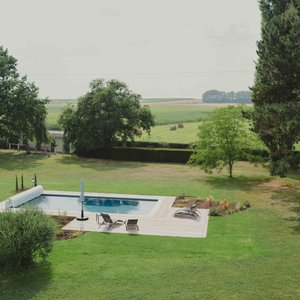 Le jardin offre une vue dégagée sur la campagne de la Brie, sans aucun vis-à-vis. 
