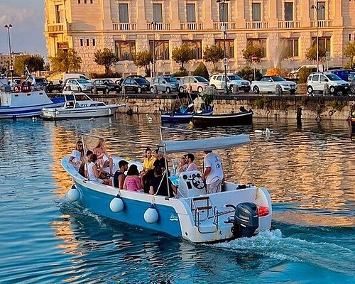 syracuse boat tours