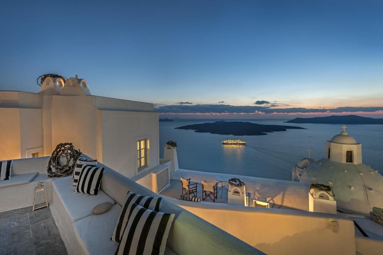 AIGIALOS LUXURY TRADITIONAL SETTLEMENT (Santorini/Fira) - Hotel Reviews ...