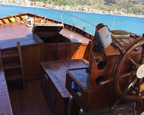 yacht trip naxos