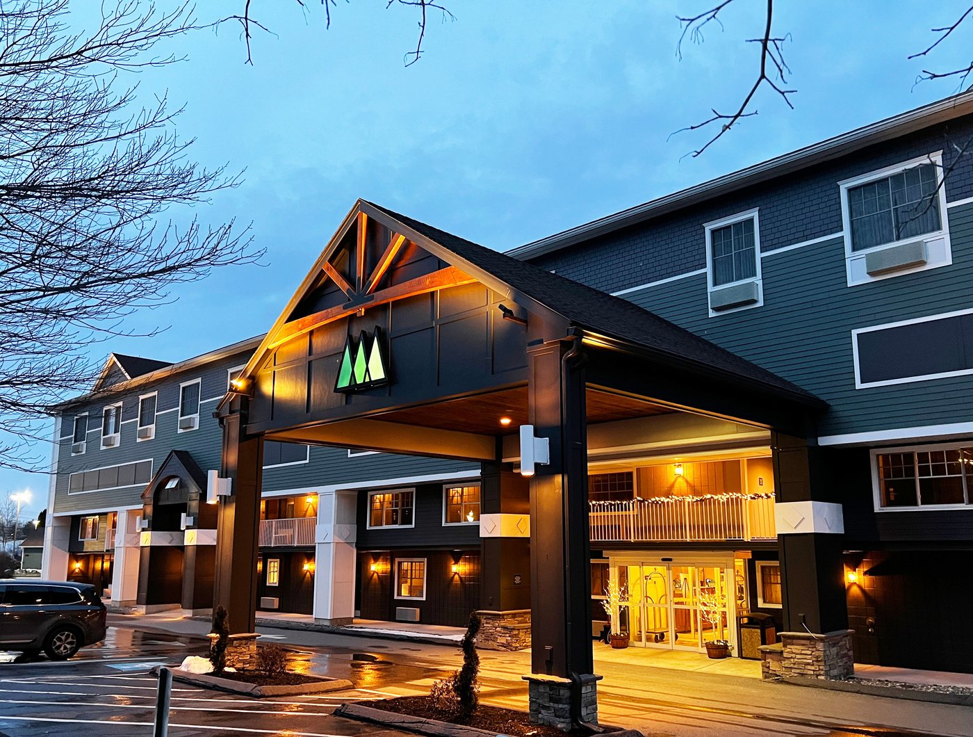 MAINE EVERGREEN HOTEL, ASCEND HOTEL COLLECTION & GALLERY OF MAINE ART ...