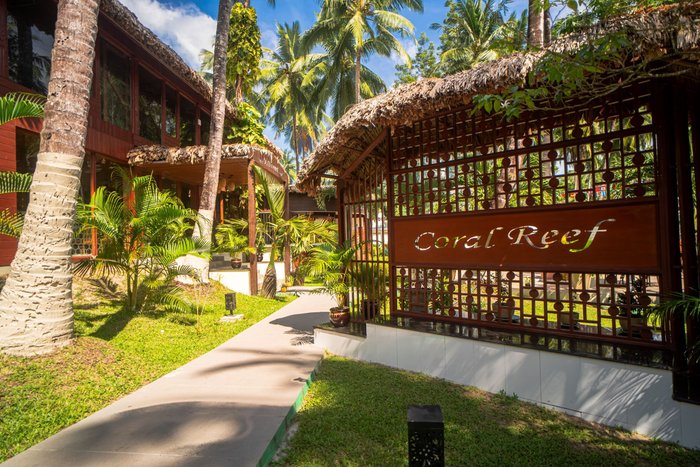 Embudu Village Resort риф