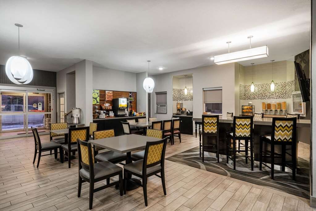 LA QUINTA INN BY WYNDHAM STEAMBOAT SPRINGS Updated 2024 Prices   Property Amenity 