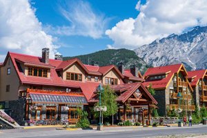 Banff Ptarmigan Inn in Banff