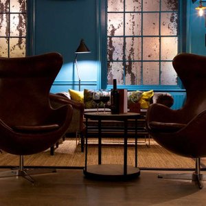 The White Hart Hotel, Hampton Wick in Kingston upon Thames