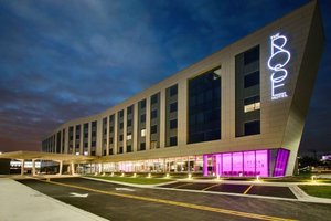 The Rose Hotel Chicago O’Hare, Tapestry Collection by Hilton in Rosemont