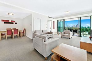 Room & Suite
