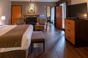 Room & Suite