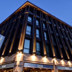 UH CusaniMilano Milano Exterior Hero