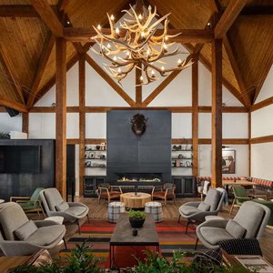 The Prow Lounge