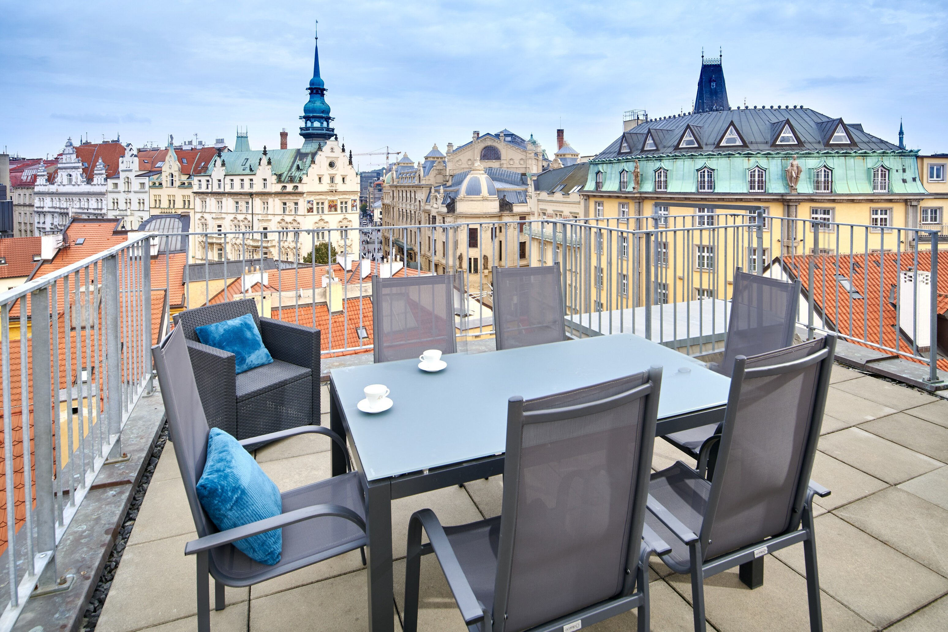 4 Arts Apartments By Prague Residences 8 2 74 Tarifs 2024 Et Avis   Room Terrace 