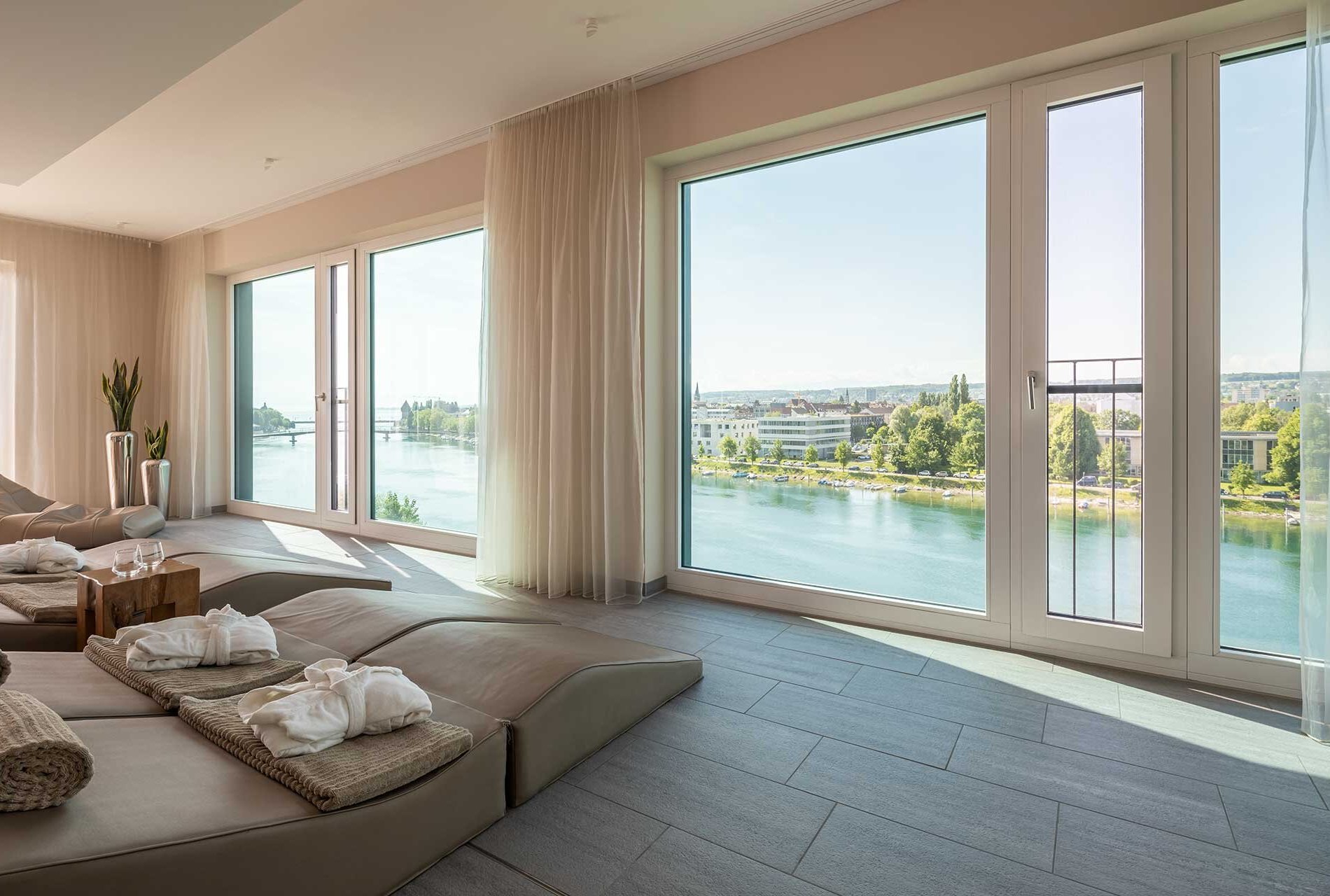 HOTEL 47° by null