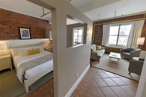 Room & Suite