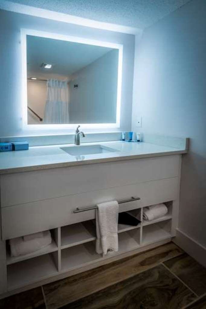Palmera Inn and Suites Rooms Pictures & Reviews Tripadvisor
