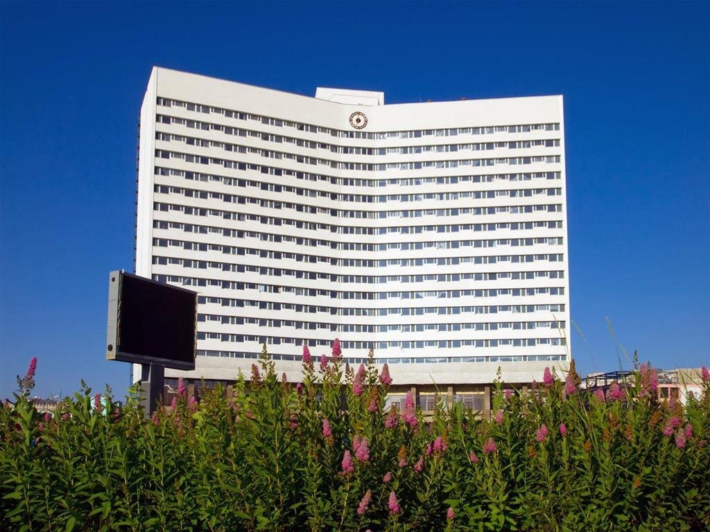 Bookingcom AZIMUT City Hotel Murmansk    - 721        